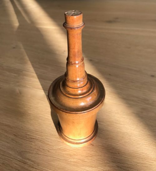Antique Treen Glove Powderer
