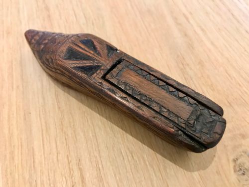 Antique Prisoner of War Snuff Shoe