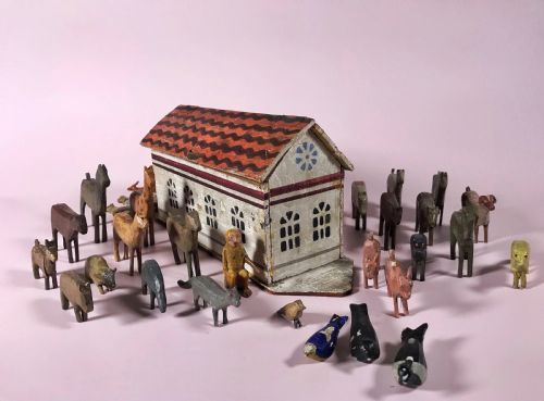 Antique Noah's Ark & Animals