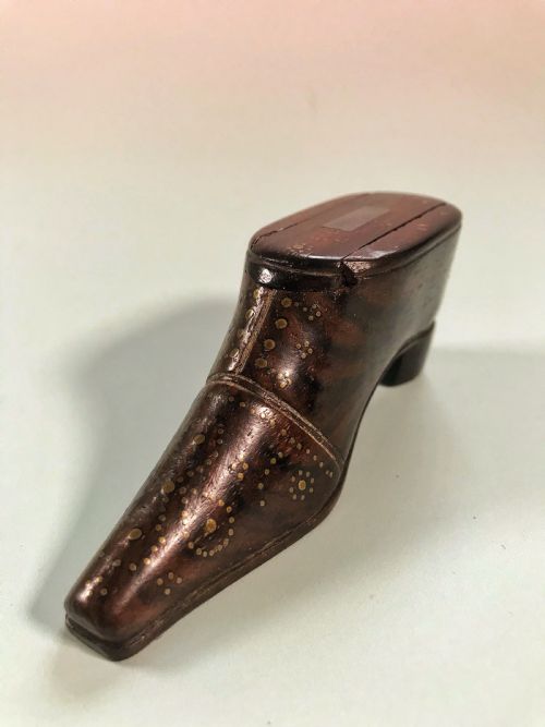 Antique Snuff Shoe - Four Leaf Clover