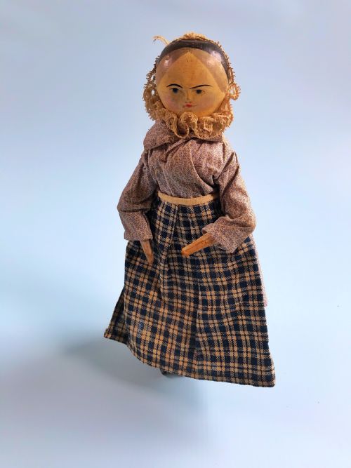 A Mid 1800s Wooden Peg Doll - Treen