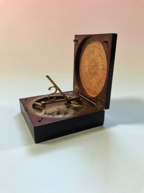 A Georgian Sun Dial & Compass -Signed with Makers Name