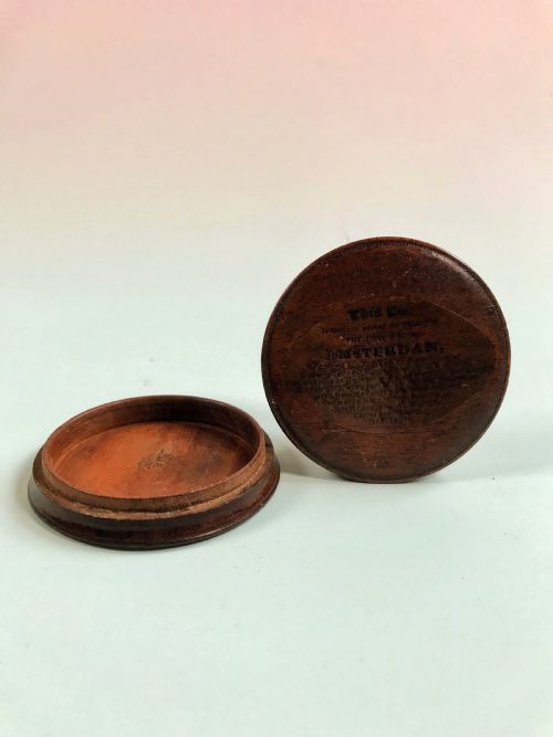 fig 1. Antique Snuff Box - from the' Amsterdam' Ship