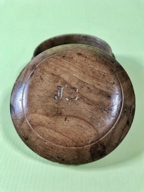 fig 1. Antique Treen Mealey Beg or Lidded Butter Bowl