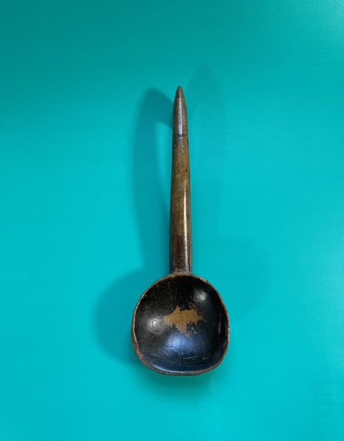 antique treen welsh cawl ladle - CATEGORY: ANTIQUE MISCELLANEOUS - DATED 19TH CENTURY