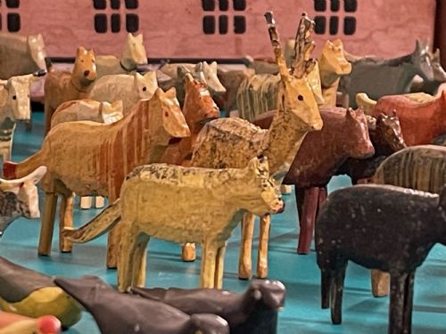 ANTIQUE NOAHS ARK - ADDITIONAL PHOTO 1