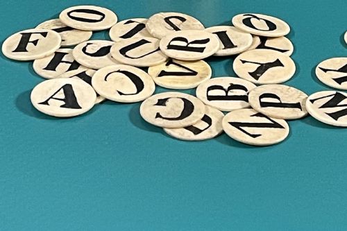 ANTIQUE BONE ALPHABET SET WITH ORIGINAL BOX - ADDITIONAL PHOTO 1
