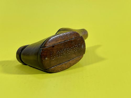 ANTIQUE SNUFF SHOE LONDON TO THE LID - ADDITIONAL PHOTO 1