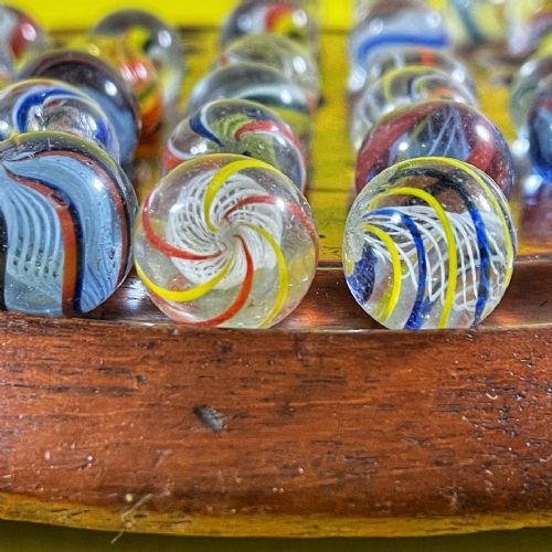 ANTIQUE SOLITAIRE BOARD ANTIQUE MARBLES - ADDITIONAL PHOTO 1