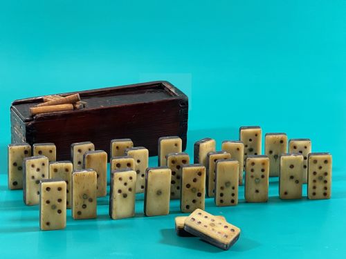 ANTIQUE DOMINOES AND PEGS - ADDITIONAL PHOTO 5