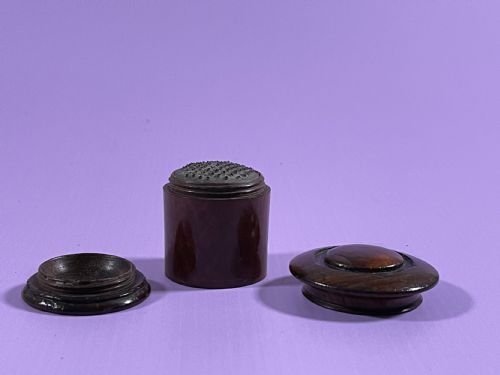 A GEORGIAN ROSEWOOD NUTMEG GRATER - ADDITIONAL PHOTO 3