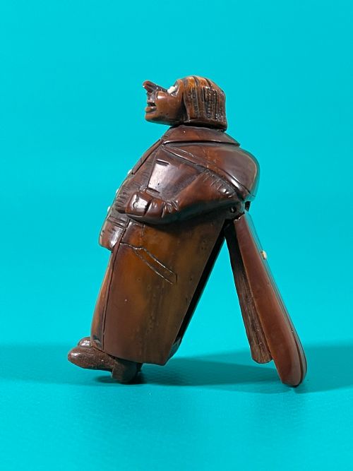 ANTIQUE COQUILLA NUT FIGURAL SNUFF BOX - ADDITIONAL PHOTO 1