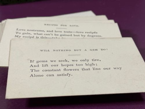 AN UNUSUAL SET OF BOXED PROVERBADAGE CARDS - ADDITIONAL PHOTO 1