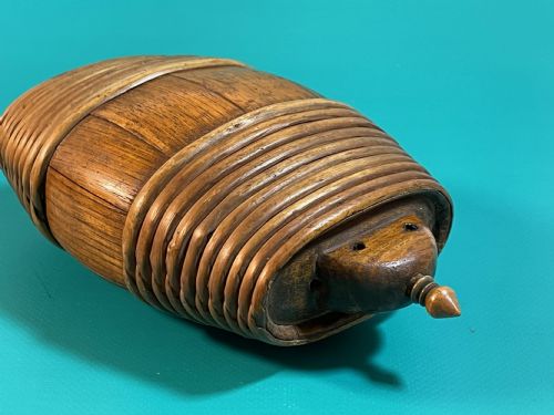 AN ANTIQUE SPIRIT BARREL OR FLASK - ADDITIONAL PHOTO 4