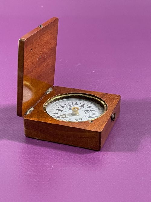 antique pocket compass - CATEGORY: ANTIQUE MISCELLANEOUS - DATED 19TH CENTURY