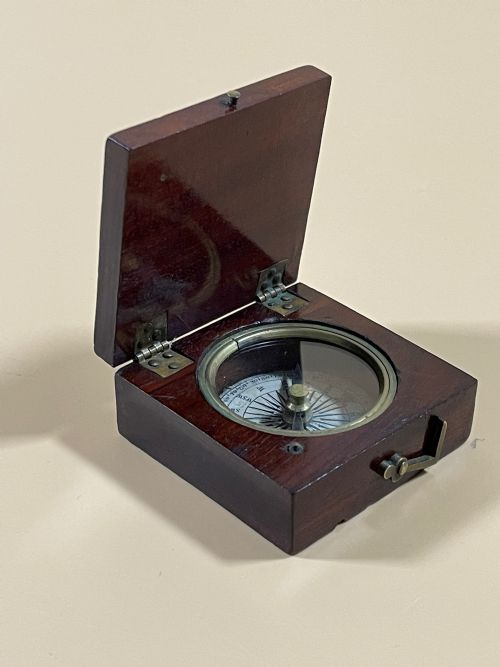 ANTIQUE EXPLORERS COMPASS - ADDITIONAL PHOTO 12