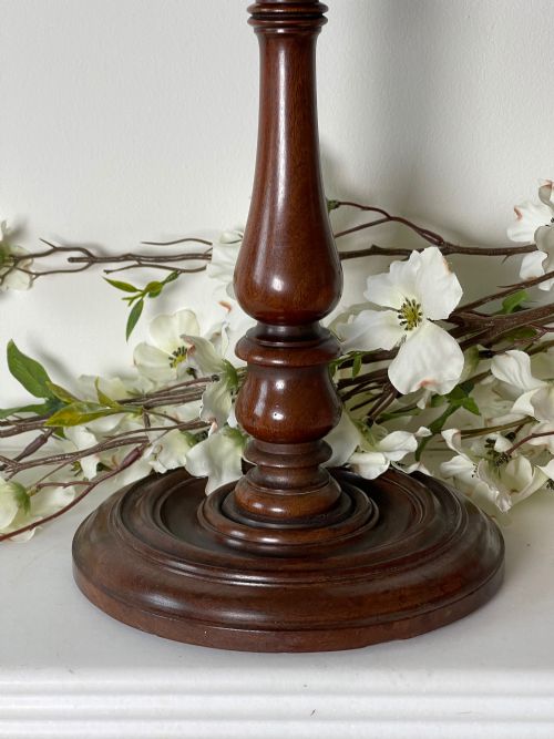 A GEORGIAN MAHOGANY CANDLE STAND LEAD WEIGHTED BASE - ADDITIONAL PHOTO 3