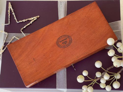 ANTIQUE ARTISTS PAINT BOX - ADDITIONAL PHOTO 3
