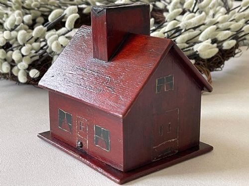 ANTIQUE FOLK BART COTTAGE MONEY BOX TREEN - ADDITIONAL PHOTO 2