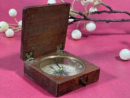 ANTIQUE EXPLORER'S OR TRAVELLER'S COMPASS - ADDITIONAL PHOTO 1