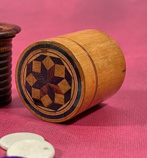 AN EARLY 800S MAHOGANY REEL STAND INCLUDES 18 COTTON REELS - ADDITIONAL PHOTO 8