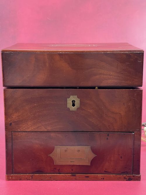 ANTIQUE VICTORIAN MAHOGANY APOTHECARY BOX OR CHEST - ADDITIONAL PHOTO 1