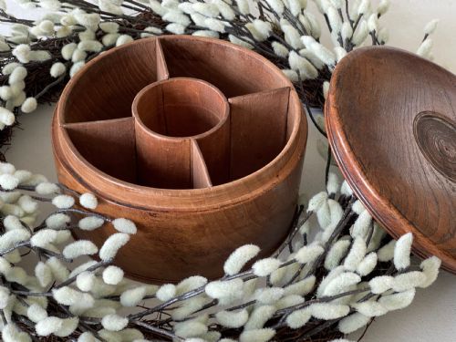 ANTIQUE ELM SPICE BOX - ADDITIONAL PHOTO 3