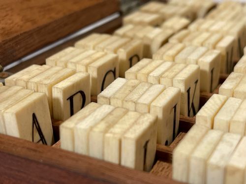 ANTIQUE ALPHABET SPELLING BOX BONE LETTERS - ADDITIONAL PHOTO 10