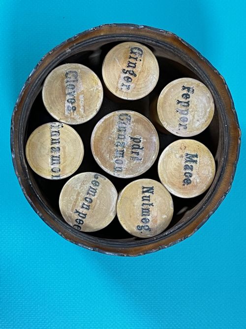 ANTIQUE SCOTTISH SPICE BOX WITH EIGHT INTERNAL SPICE POTS - ADDITIONAL PHOTO 1