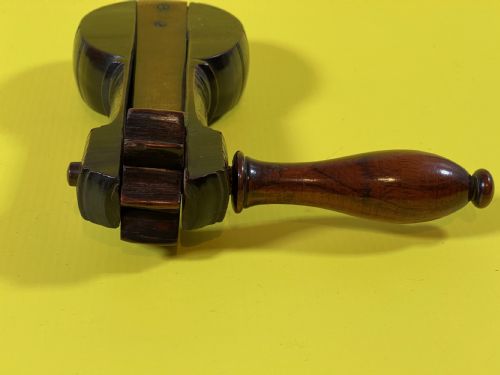 AN ANTIQUE ROSEWOOD BIRD SCARER TREEN - ADDITIONAL PHOTO 8