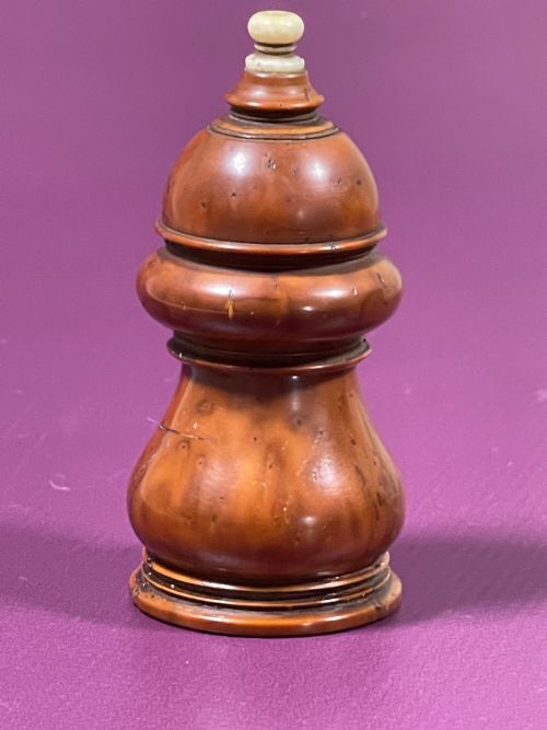 ANTIQUE COQUILLA NUT GO TO BED - ADDITIONAL PHOTO 1