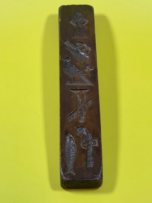 antique biscuitgingerbread mould treen - CATEGORY: ANTIQUE MISCELLANEOUS - DATED 19TH CENTURY