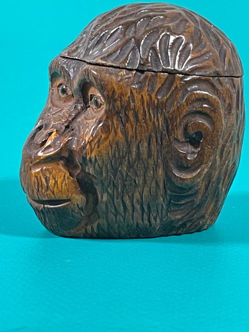 ANTIQUE INK WELL CARVED AS A HEAD OF A MONKEY - ADDITIONAL PHOTO 1