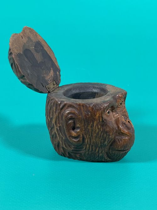 ANTIQUE INK WELL CARVED AS A HEAD OF A MONKEY - ADDITIONAL PHOTO 4