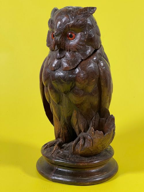 antique large black forest owl jar or pot - CATEGORY: ANTIQUE MISCELLANEOUS - DATED 19TH CENTURY