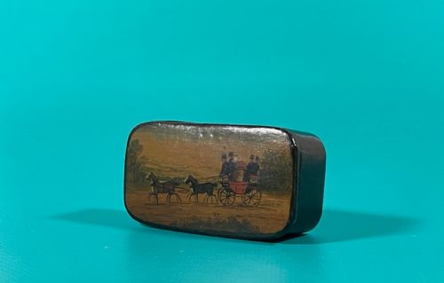 ANTIQUE PAPIER MACHE SNUFF BOX HORSES CARRIAGE - ADDITIONAL PHOTO 2
