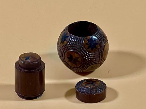 an unusual tunbridge ware 'puzzle' snuff box or sovereign holder - CATEGORY: ANTIQUE BOXES - DATED 19TH CENTURY