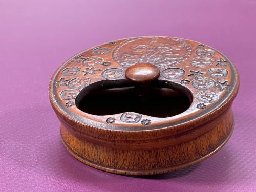 ANTIQUE TREEN MISERS SNUFF BOX STAGS BIRDS HEARTS - ADDITIONAL PHOTO 5