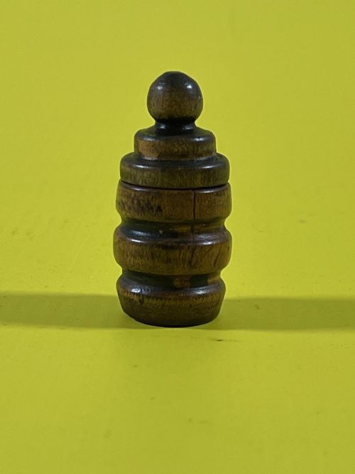 ANTIQUE SNUFFTOBACCOSPICE GRATER FROM DR RECKLESS COLLECTION - ADDITIONAL PHOTO 2