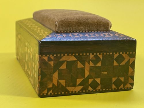 antique tunbridge ware weighted pin cushion - CATEGORY: ANTIQUE MISCELLANEOUS - DATED 19TH CENTURY