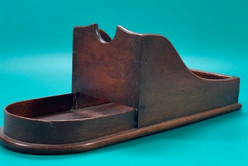 a georgian mahogany wine bottle slope or cradle - CATEGORY: ANTIQUE MISCELLANEOUS - DATED GEORGIAN