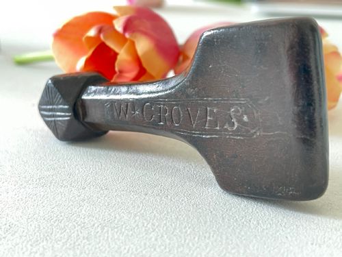 A VERY GOOD ANTIQUE TREEN SAILOR'S RUBBER FACETED HANDLE - ADDITIONAL PHOTO 3