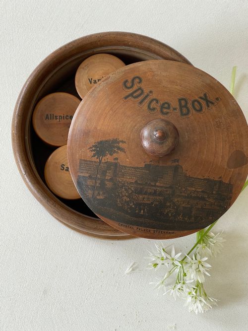 ANTIQUE CIRCULAR SPICE BOX WITH SEVEN SPICE POTS INSIDE - ADDITIONAL PHOTO 1