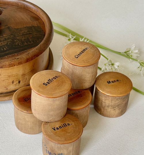 ANTIQUE CIRCULAR SPICE BOX WITH SEVEN SPICE POTS INSIDE - ADDITIONAL PHOTO 5