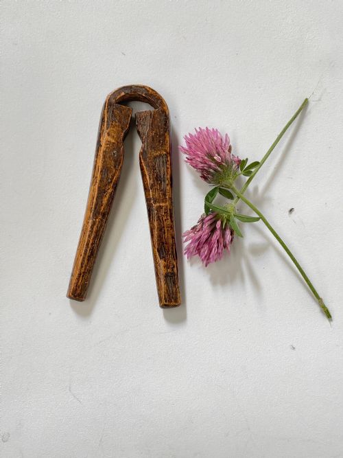ANTIQUE ENGLISH ASH WOOD NUTCRACKER - ADDITIONAL PHOTO 5