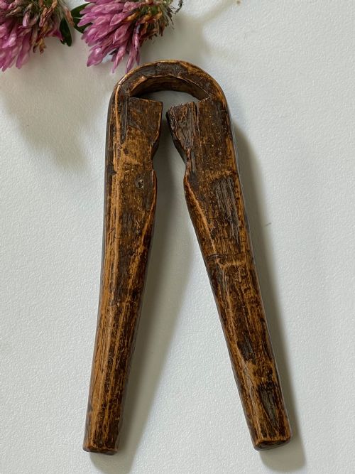 ANTIQUE ENGLISH ASH WOOD NUTCRACKER - ADDITIONAL PHOTO 9