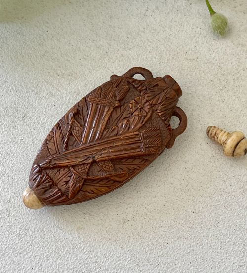 ANTIQUE TREEN CARVED COQUILLA NUT SCENT FLASK - ADDITIONAL PHOTO 2