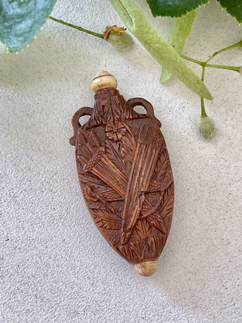 ANTIQUE TREEN CARVED COQUILLA NUT SCENT FLASK - ADDITIONAL PHOTO 3