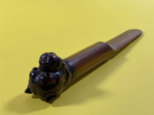 ANTIQUE TREEN DOG PAGE TURNER LETTER OPENER - ADDITIONAL PHOTO 2