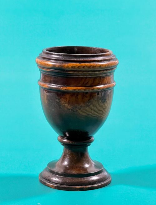 ANTIQUE TREEN LABURNUM DUCK EGG CUP LARGE SIZE - ADDITIONAL PHOTO 3